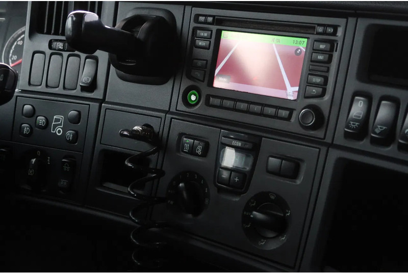 Scania R450 6X2/ HOOKLIFT 20T/ RETARDER/ LIFT/ - Cable system truck: picture 4 Scania R450 6X2/ HOOKLIFT 20T/ RETARDER/ LIFT/ - Cable system truck: picture 4