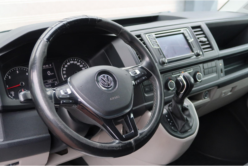 Small van Volkswagen Transporter 2.0 TDI L1H1 Highline AUT/ LED/ ACC/ 2X DEUR/ NAVI/ AIRCO/ TREKHAAK: picture 17