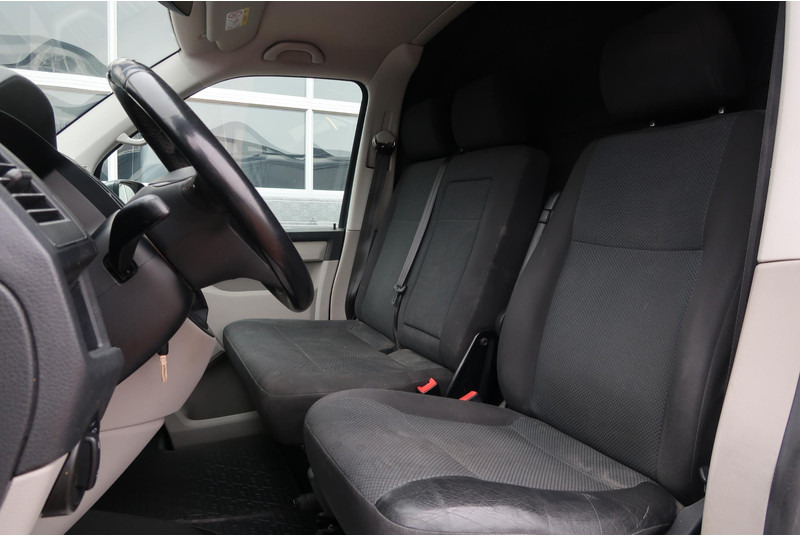 Small van Volkswagen Transporter 2.0 TDI L1H1 Highline AUT/ LED/ ACC/ 2X DEUR/ NAVI/ AIRCO/ TREKHAAK: picture 15