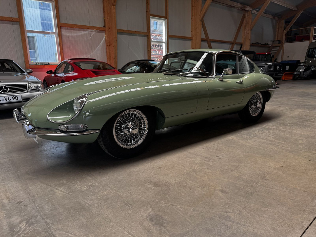 Car Jaguar E-Type 4.2 Litre Serie 1.5 FHC: picture 9