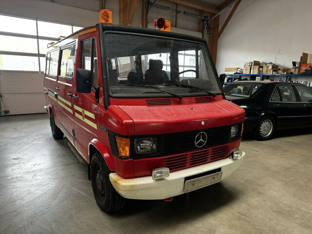 MERCEDES-BENZ T1 310 D Bremer Kombi Feuerwehr1. Hand... - Car: picture 2 MERCEDES-BENZ T1 310 D Bremer Kombi Feuerwehr1. Hand... - Car: picture 2