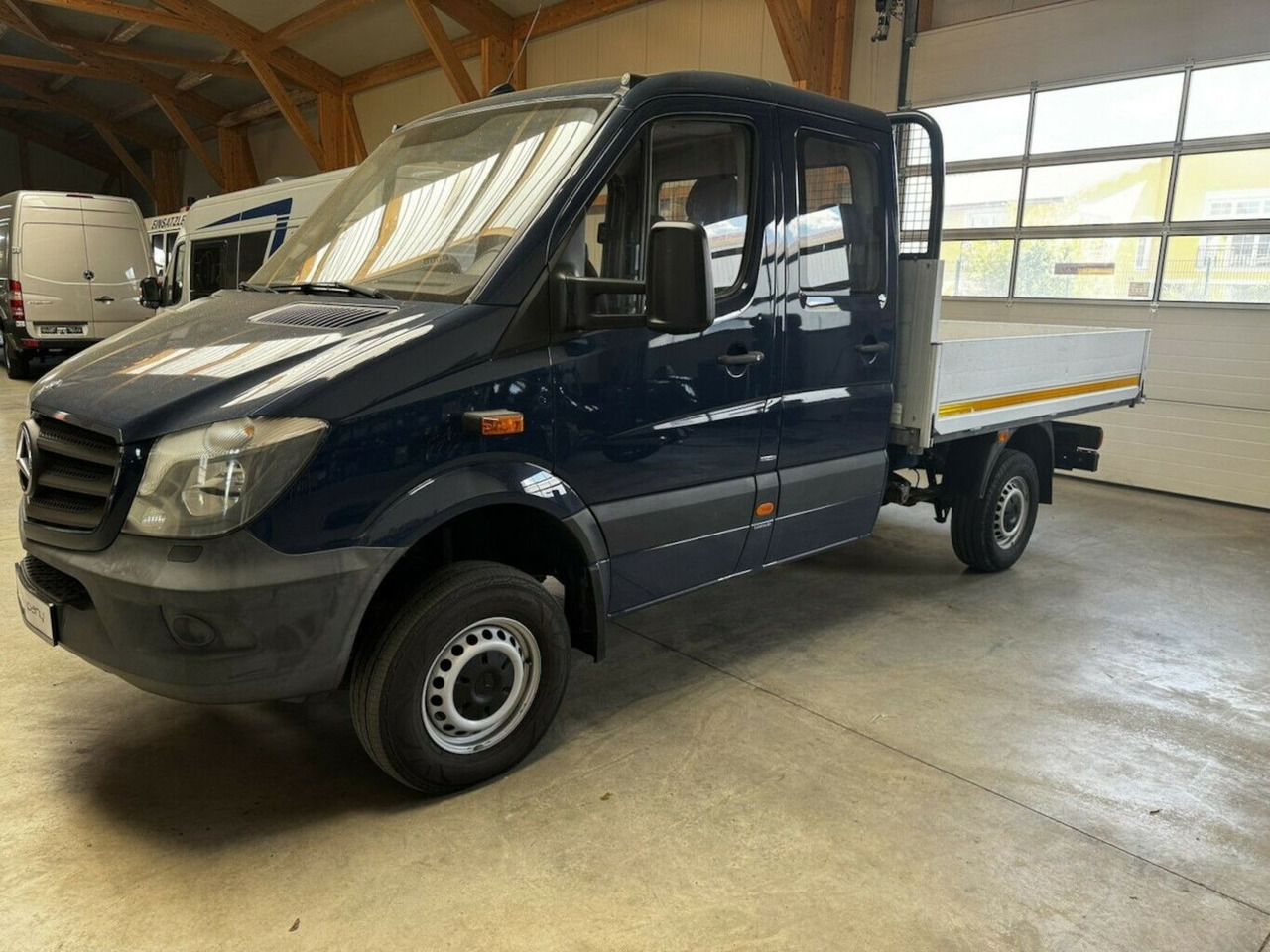 Mercedes-Benz Sprinter 313 CDI Doka 4x4 Autom. AHK 3.5t - Flatbed van, Combi van: picture 1 Mercedes-Benz Sprinter 313 CDI Doka 4x4 Autom. AHK 3.5t - Flatbed van, Combi van: picture 1