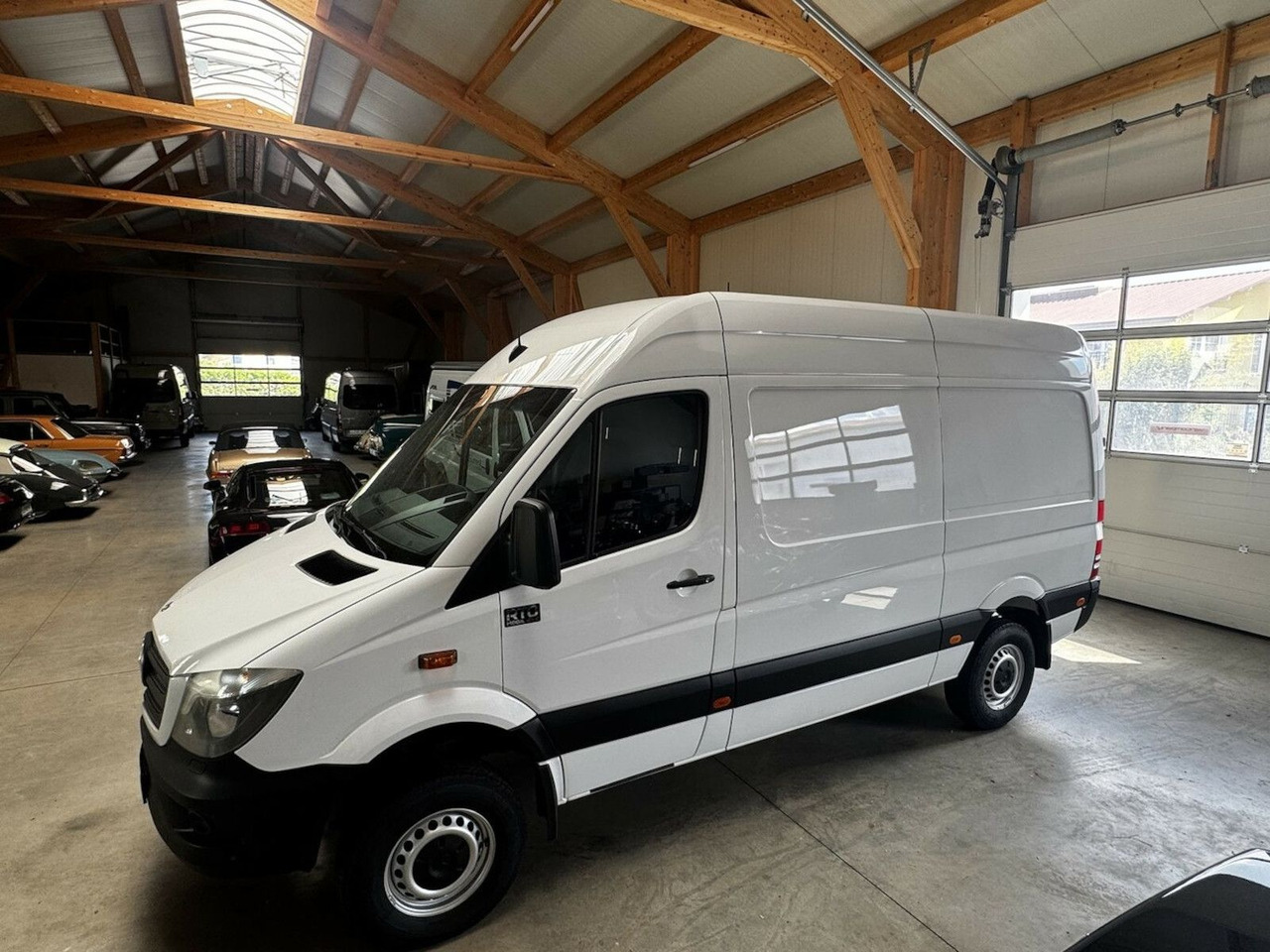 Mercedes-Benz Sprinter 319 CDI 4x4 3.0 V6 Untersetzung 1a! - Camper van: picture 5 Mercedes-Benz Sprinter 319 CDI 4x4 3.0 V6 Untersetzung 1a! - Camper van: picture 5