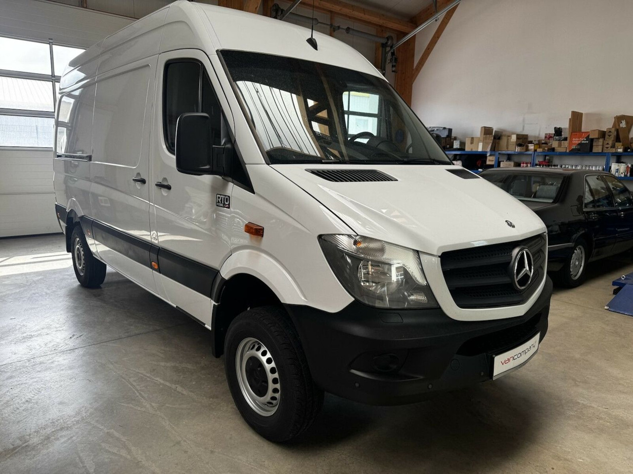 Mercedes-Benz Sprinter 319 CDI 4x4 3.0 V6 Untersetzung 1a! - Camper van: picture 3 Mercedes-Benz Sprinter 319 CDI 4x4 3.0 V6 Untersetzung 1a! - Camper van: picture 3