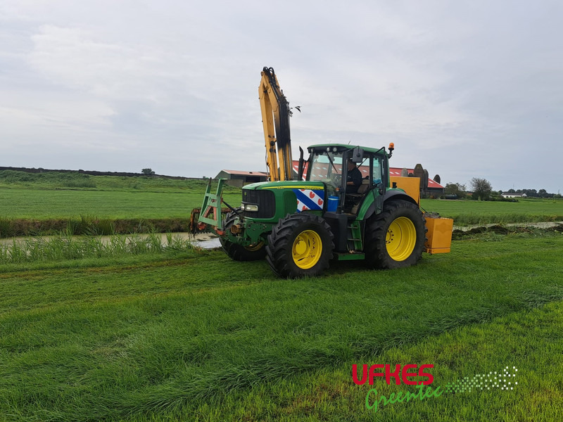 John Deere 6820 / BOS arm - Farm tractor: picture 2 John Deere 6820 / BOS arm - Farm tractor: picture 2