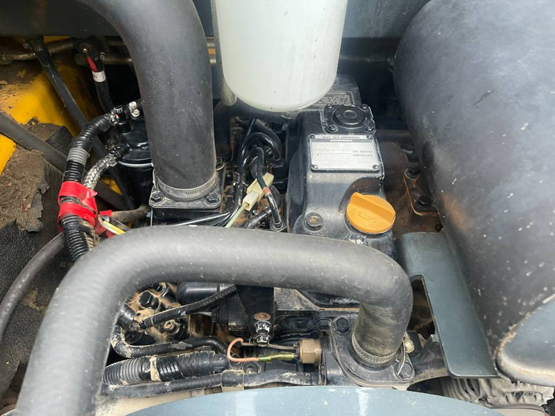 Skid steer loader Gehl 3840 E     2015: picture 11