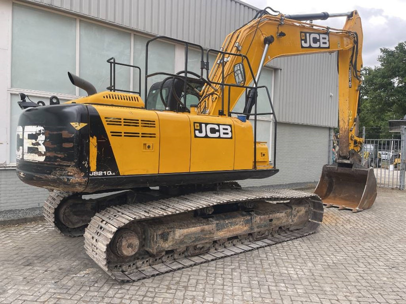 Crawler excavator JCB JS 210 LC 2017: picture 8