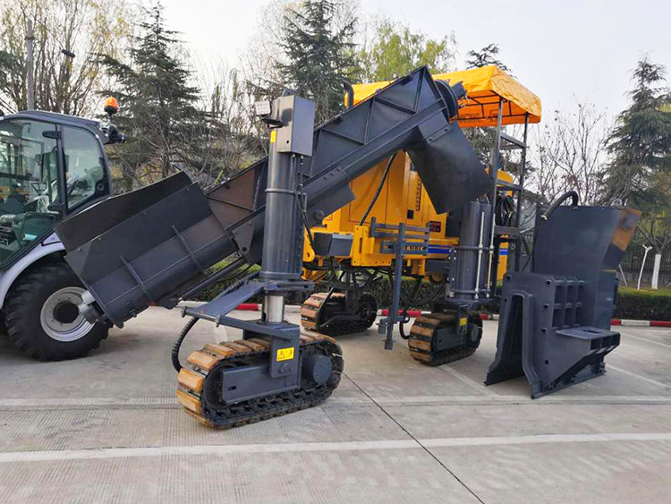 XCMG Manufacturer Xgnc600 Road Machinery Small Concrete Versatile Cerb Slipform Paver - Slipform paver: picture 2 XCMG Manufacturer Xgnc600 Road Machinery Small Concrete Versatile Cerb Slipform Paver - Slipform paver: picture 2