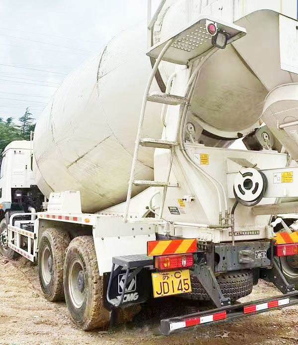 XCMG Official 2019 Year G14K Concrete Mixer Truck 14m3 Used Concrete Truck Mixer - Concrete mixer truck: picture 3 XCMG Official 2019 Year G14K Concrete Mixer Truck 14m3 Used Concrete Truck Mixer - Concrete mixer truck: picture 3