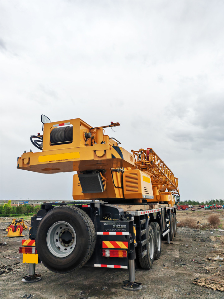 XCMG Official QY100K6C Second Hand Pickup Truck Crane 100t All Terrain Crane - Mobile crane: picture 3 XCMG Official QY100K6C Second Hand Pickup Truck Crane 100t All Terrain Crane - Mobile crane: picture 3