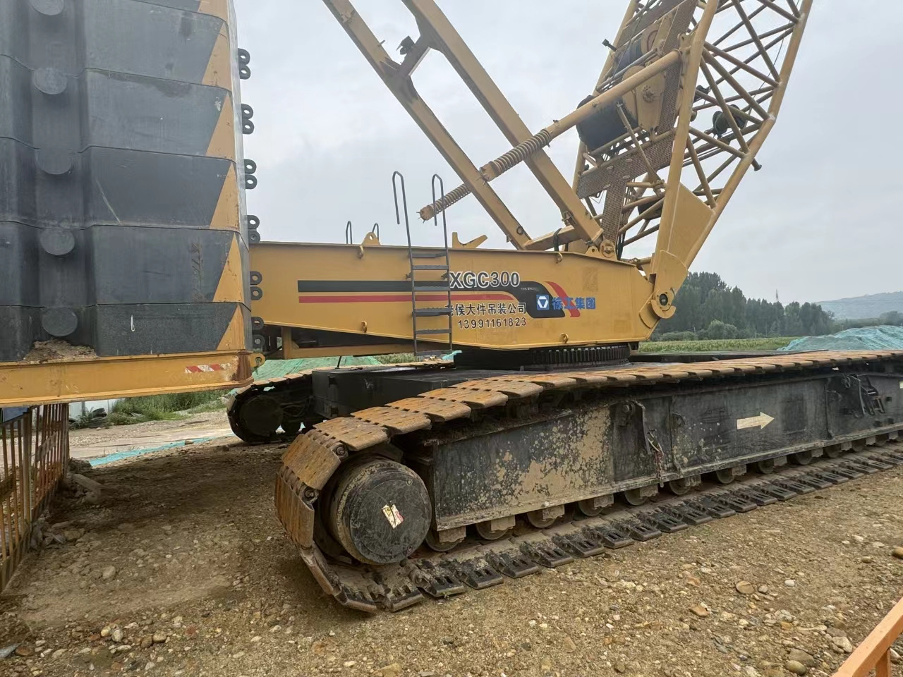 Lease a  XCMG Official Second Hand Crawler Crane Lifting Equipment Mobile XGC300 300 Ton Crane Price XCMG Official Second Hand Crawler Crane Lifting Equipment Mobile XGC300 300 Ton Crane Price: picture 8