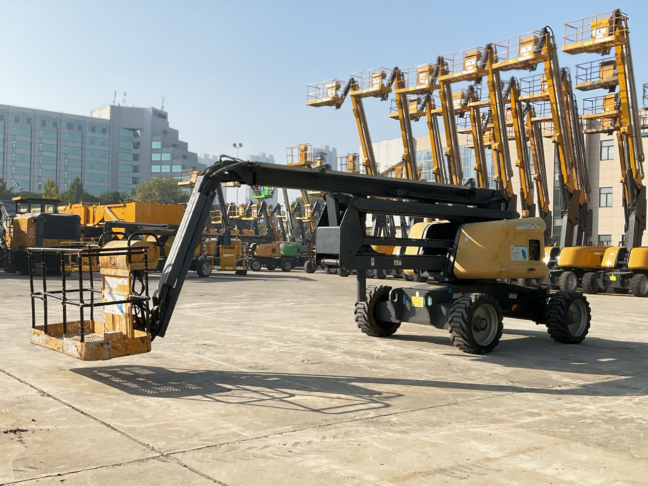 XCMG Official Second Hand Mobile Cherry Picker GTBZ18A1 18m Man Lift Boom Lift Price - Articulated boom: picture 4 XCMG Official Second Hand Mobile Cherry Picker GTBZ18A1 18m Man Lift Boom Lift Price - Articulated boom: picture 4