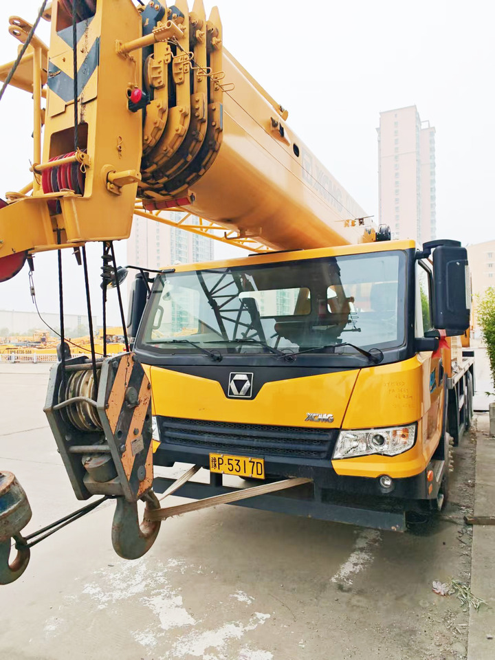 XCMG Official Second Hand Mobile Crane 25 Ton QY25K5D-5 Used Truck Cranes Price - Mobile crane: picture 2 XCMG Official Second Hand Mobile Crane 25 Ton QY25K5D-5 Used Truck Cranes Price - Mobile crane: picture 2