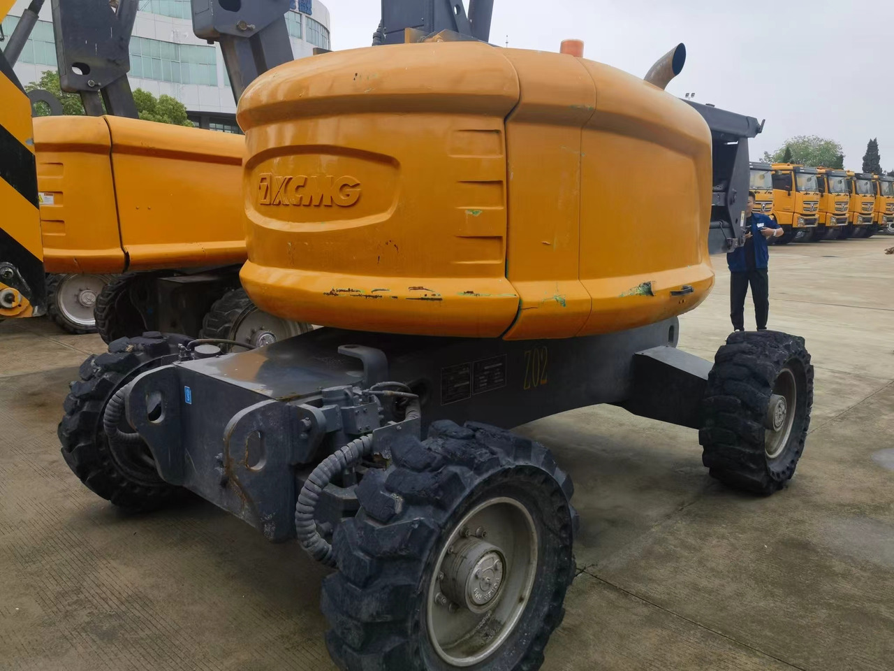 XCMG Official Used Aerial Work Platform Lift GTBZ18A1 18m Cherry Picker Boom Lift Hot Sale - Articulated boom: picture 4 XCMG Official Used Aerial Work Platform Lift GTBZ18A1 18m Cherry Picker Boom Lift Hot Sale - Articulated boom: picture 4