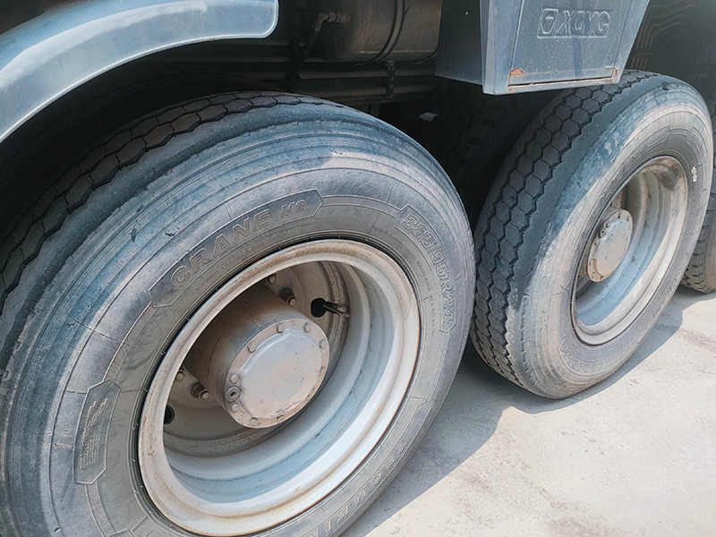 XCMG QY95K7C 95ton mobile truck crane 2021 price - Mobile crane: picture 5 XCMG QY95K7C 95ton mobile truck crane 2021 price - Mobile crane: picture 5