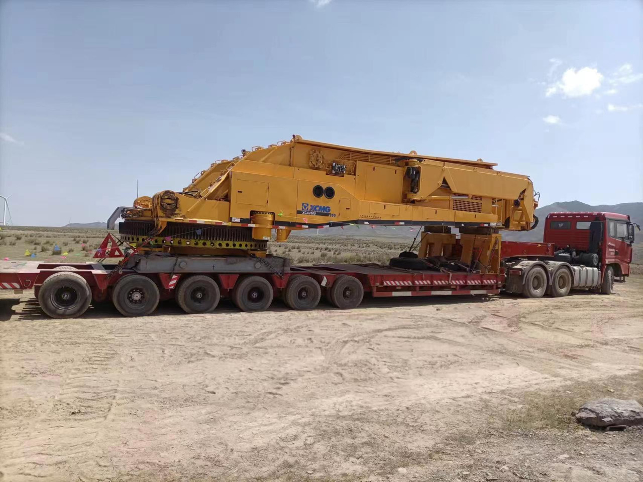 XCMG XCA2600 Used 2600 Ton Large All Terrain Truck Crane with Good Performance - All terrain crane: picture 4 XCMG XCA2600 Used 2600 Ton Large All Terrain Truck Crane with Good Performance - All terrain crane: picture 4