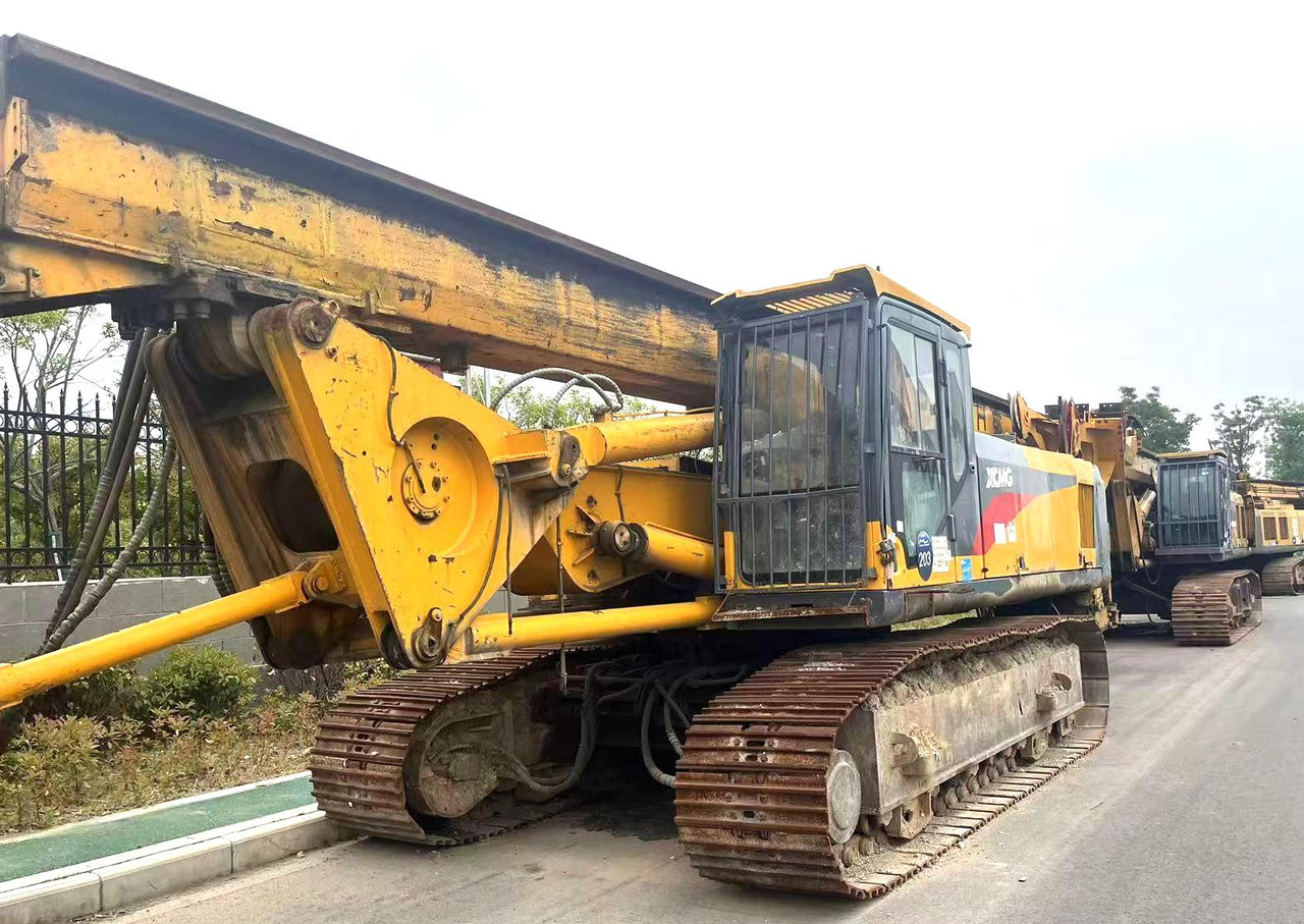 XCMG XR220D portable crawler rotary drilling rig 25m - Drilling rig: picture 5 XCMG XR220D portable crawler rotary drilling rig 25m - Drilling rig: picture 5