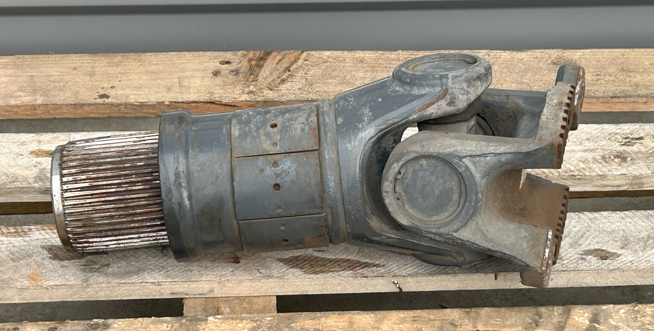 Propeller shaft DAF CF EURO 6 440 DRIVE SHAFT LENGTH 1640 MM: picture 8 Propeller shaft DAF CF EURO 6 440 DRIVE SHAFT LENGTH 1640 MM: picture 8