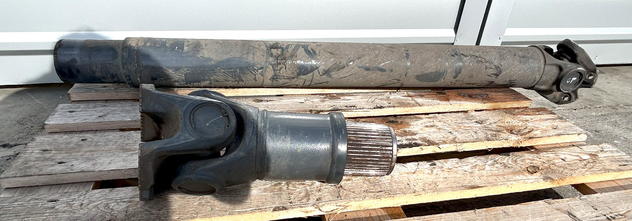 Propeller shaft DAF CF EURO 6 440 DRIVE SHAFT LENGTH 1640 MM: picture 6 Propeller shaft DAF CF EURO 6 440 DRIVE SHAFT LENGTH 1640 MM: picture 6