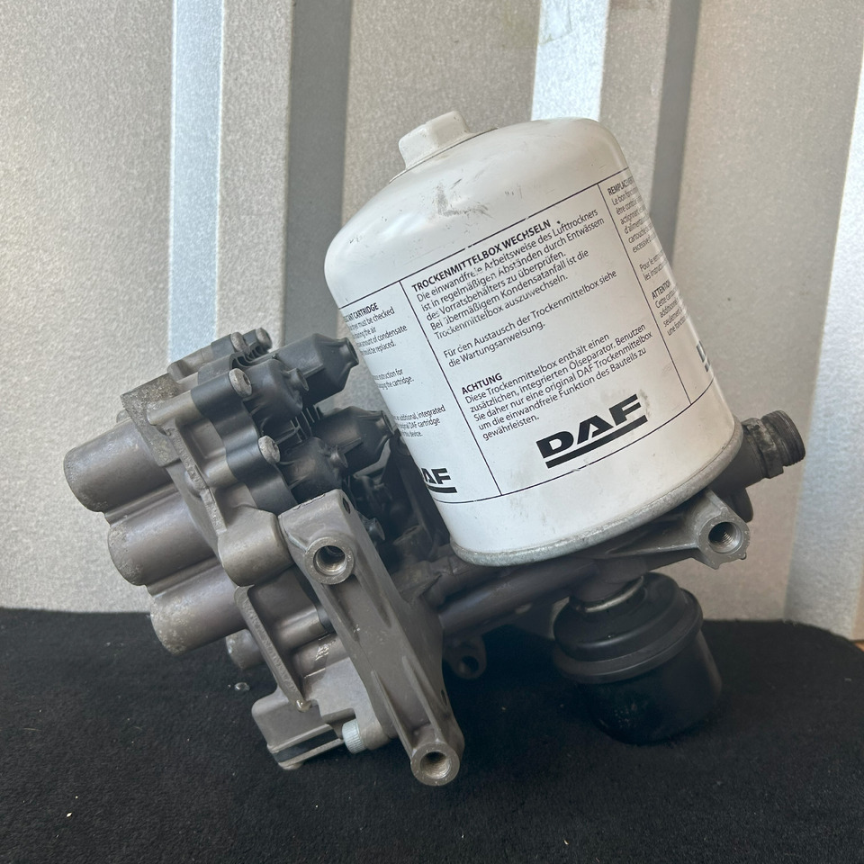 DAF XF 106 480 APU KIT ZEL2100 2027747 ( ELA1000 + AE6000) - Brake valve: picture 1 DAF XF 106 480 APU KIT ZEL2100 2027747 ( ELA1000 + AE6000) - Brake valve: picture 1