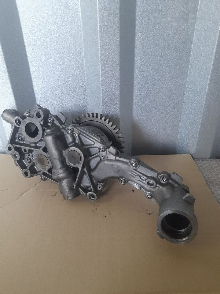 DAF XF 106 MX11 1955983 DAF XF 106 MX11 truck - Oil pump for Truck: picture 4 DAF XF 106 MX11 1955983 DAF XF 106 MX11 truck - Oil pump for Truck: picture 4