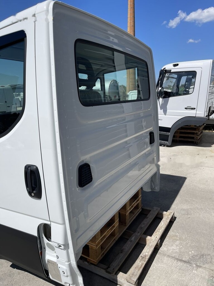 IVECO DAILY VII 72-210 IVECO DAILY 75-210 light - Cab for Van: picture 4 IVECO DAILY VII 72-210 IVECO DAILY 75-210 light - Cab for Van: picture 4