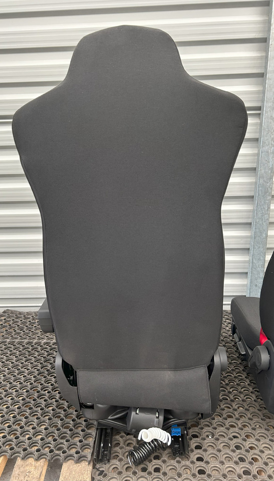 New Seat IVECO NEW SET OF SEATS IVECO S-WAY: picture 14