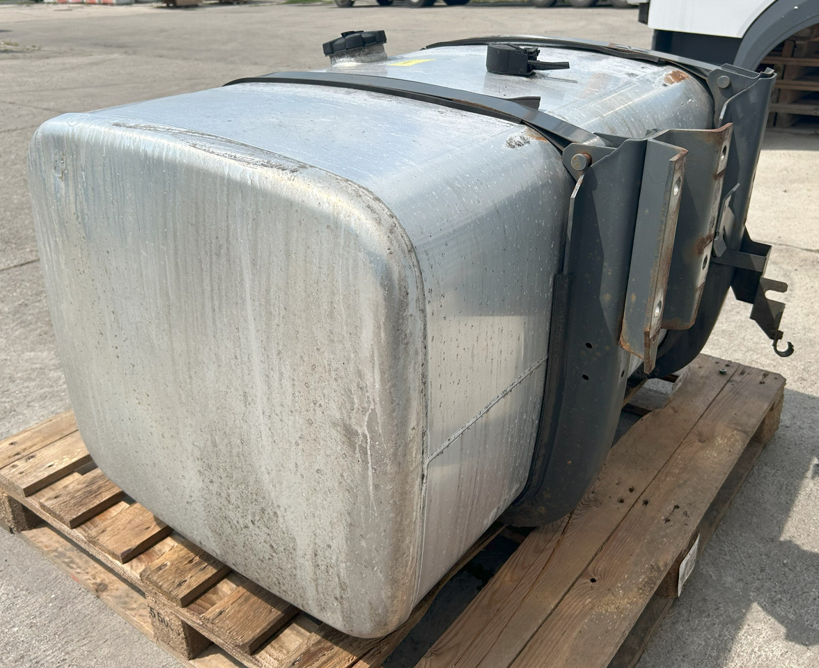 MAN 400L Man DAF XF 106 1070x670x620 - Fuel tank for Truck: picture 5 MAN 400L Man DAF XF 106 1070x670x620 - Fuel tank for Truck: picture 5
