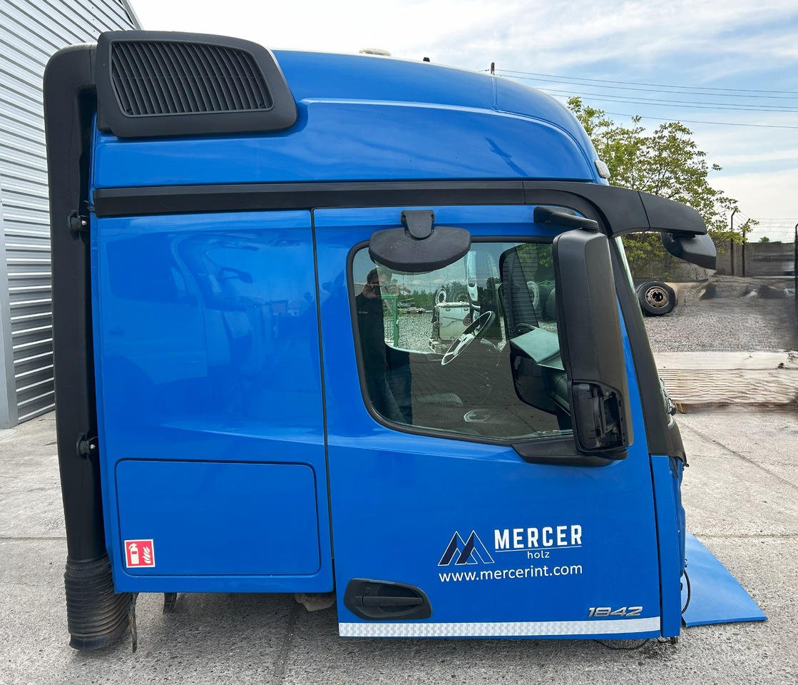 MERCEDES AROCS MP4 L STREAM SPACE 2.30M , tunnel 170 mm - Cab: picture 3 MERCEDES AROCS MP4 L STREAM SPACE 2.30M , tunnel 170 mm - Cab: picture 3