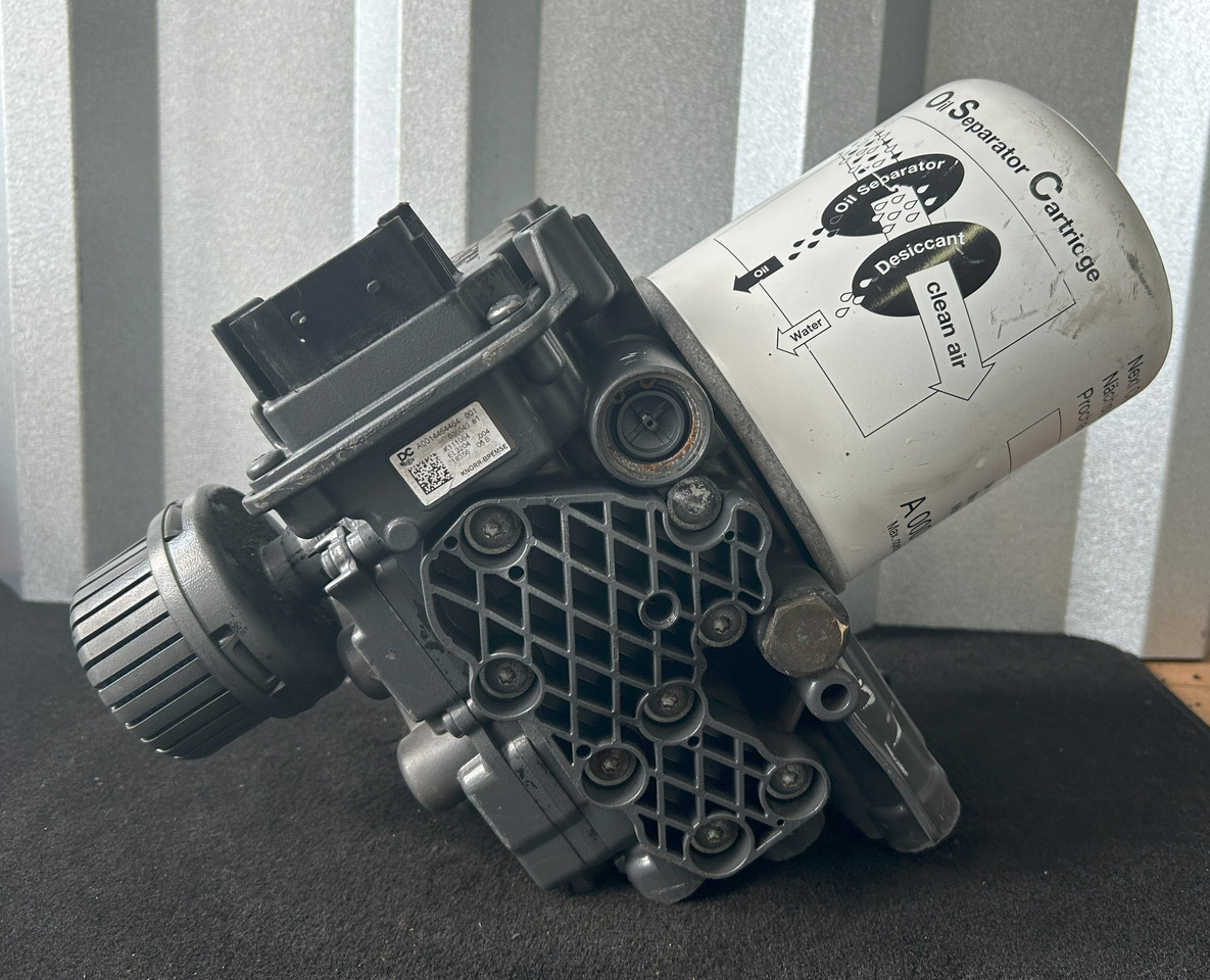 MERCEDES-BENZ ACTROS MP4 EAPU AIR DRYER EL 2204 - Brake parts for Truck: picture 2 MERCEDES-BENZ ACTROS MP4 EAPU AIR DRYER EL 2204 - Brake parts for Truck: picture 2