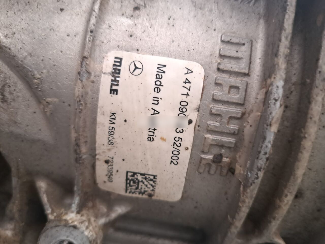 Mercedes-Benz ACTROS MP4 housing Mercedes-Benz EURO 6 truck - Fuel filter for Truck: picture 4 Mercedes-Benz ACTROS MP4 housing Mercedes-Benz EURO 6 truck - Fuel filter for Truck: picture 4