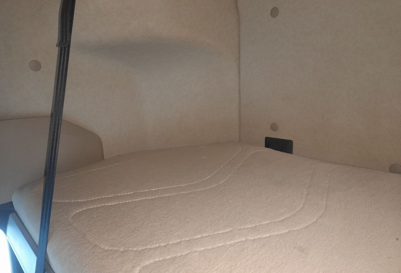 Mercedes-Benz ACTROS Mercedes-Benz - Cab and interior for Truck: picture 5 Mercedes-Benz ACTROS Mercedes-Benz - Cab and interior for Truck: picture 5