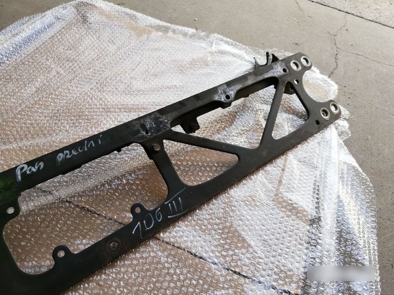 Pas przedni, strefa zgniotu DAF XF 106 truck - Bumper for Truck: picture 3 Pas przedni, strefa zgniotu DAF XF 106 truck - Bumper for Truck: picture 3