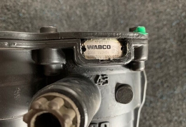 WABCO DAF XF 106 truck - Brake valve for Truck: picture 3 WABCO DAF XF 106 truck - Brake valve for Truck: picture 3