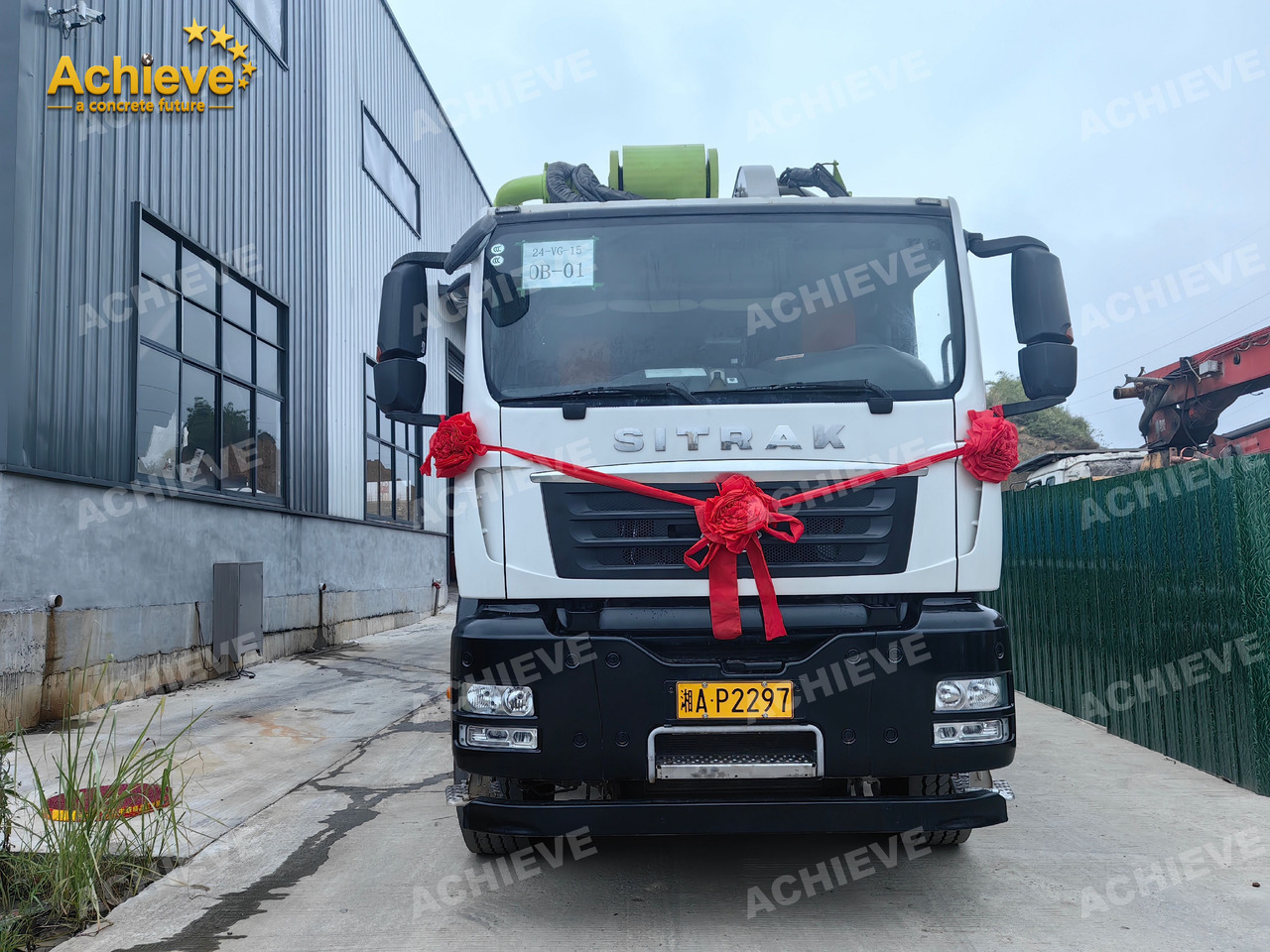 Zoomlion Zoomlion 70M 70X-6RZ Concrete pump truck ACTROS 4141 【ACHIEVE】TOP CONDITION!!! - Concrete pump truck: picture 3 Zoomlion Zoomlion 70M 70X-6RZ Concrete pump truck ACTROS 4141 【ACHIEVE】TOP CONDITION!!! - Concrete pump truck: picture 3