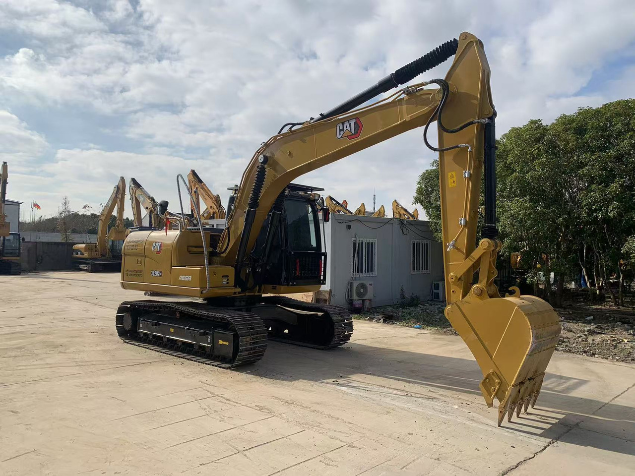 Caterpillar Excavator Good Price Secondhand Machine CAT 312D, 315D - Crawler excavator: picture 4 Caterpillar Excavator Good Price Secondhand Machine CAT 312D, 315D - Crawler excavator: picture 4