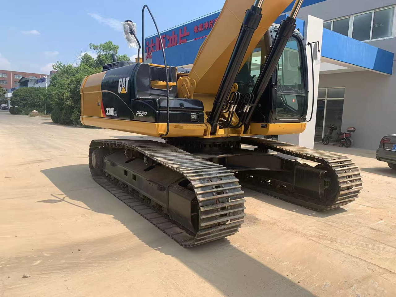 Crawler excavator Caterpillar Heavy Mining Excavator CAT 330D, 330D2: picture 6