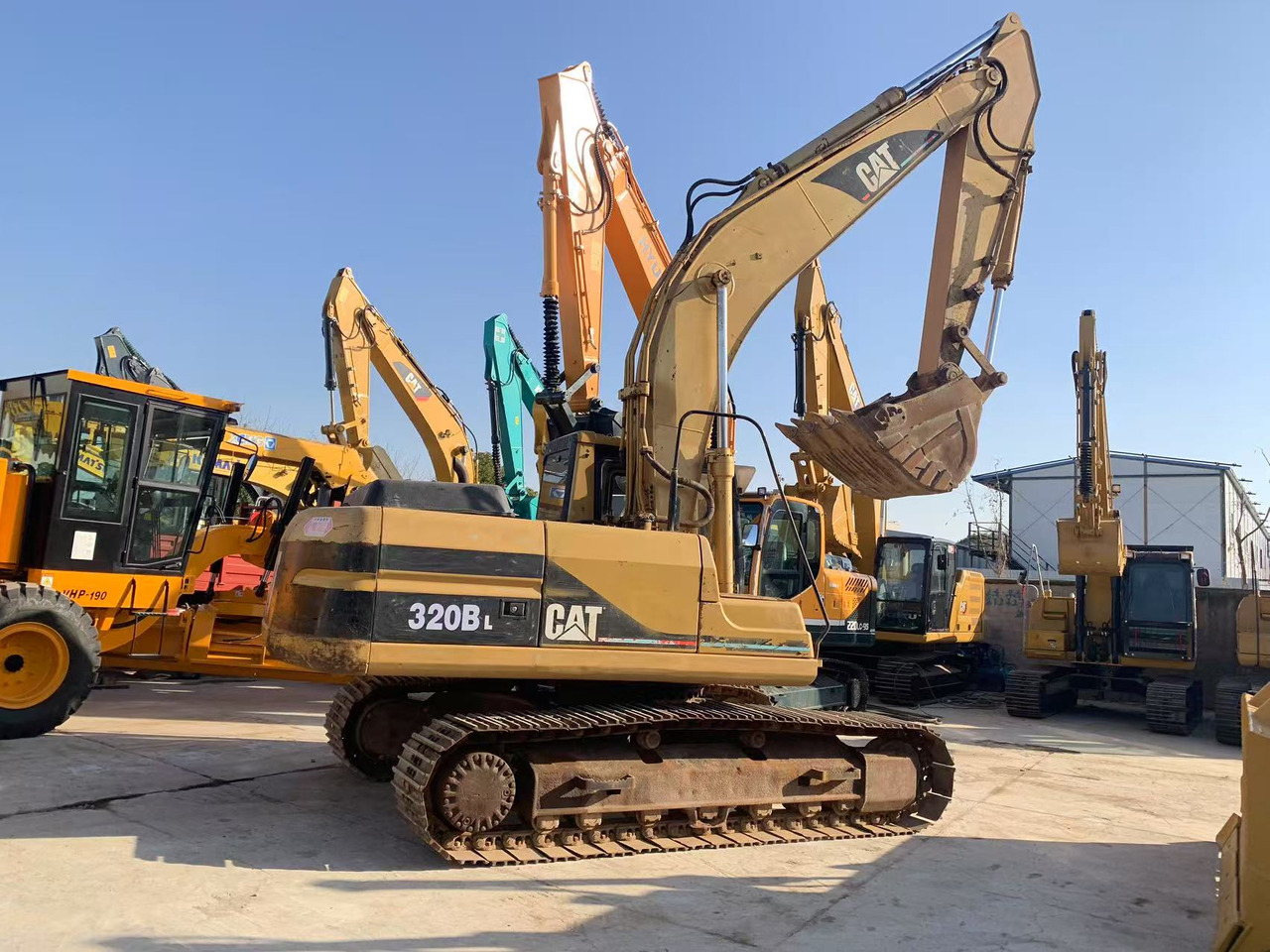 Caterpillar Original Unrepainted Caterpillar 320BL Used Excavator | 19.4t Weight 0.92m³ Bucket Capacity - Crawler excavator: picture 4 Caterpillar Original Unrepainted Caterpillar 320BL Used Excavator | 19.4t Weight 0.92m³ Bucket Capacity - Crawler excavator: picture 4