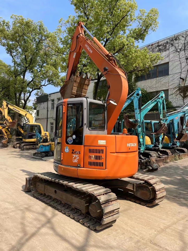 Hitachi Excavator ZX70, ZX75 Mini Excavator Excellent Condition - Crawler excavator: picture 2 Hitachi Excavator ZX70, ZX75 Mini Excavator Excellent Condition - Crawler excavator: picture 2