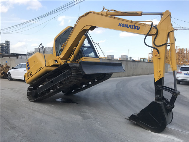 Komatsu PC60 Excavator 6 ton Small Digger Made in Japan - Crawler excavator: picture 2 Komatsu PC60 Excavator 6 ton Small Digger Made in Japan - Crawler excavator: picture 2