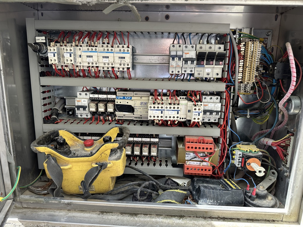 COMEDIL CBR 32 Plus - Self-erecting tower crane: picture 3 COMEDIL CBR 32 Plus - Self-erecting tower crane: picture 3