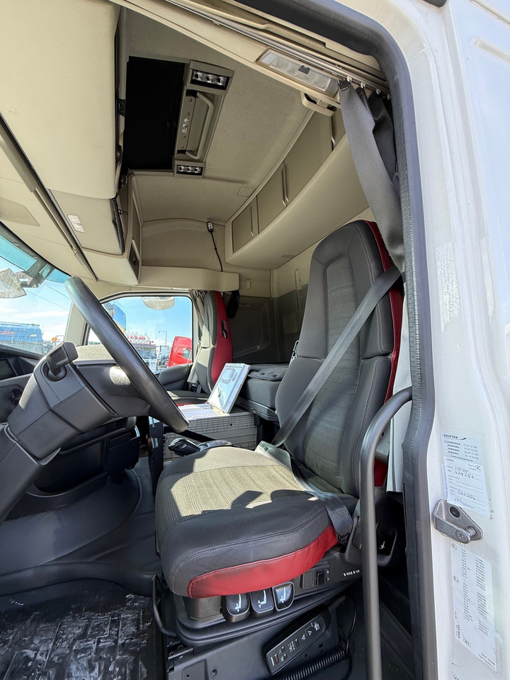 Volvo FH 500 6x2 - Tractor unit: picture 5 Volvo FH 500 6x2 - Tractor unit: picture 5