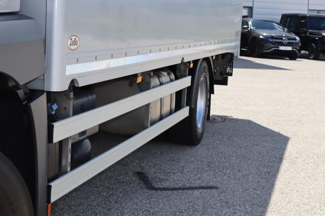Mercedes-Benz Antos 1833 L - Box truck: picture 3 Mercedes-Benz Antos 1833 L - Box truck: picture 3