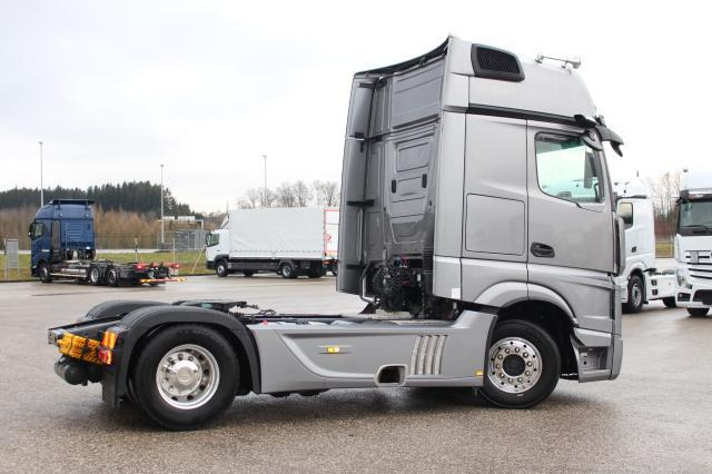 Mercedes-Benz Actros 1853 LS - Tractor unit: picture 3 Mercedes-Benz Actros 1853 LS - Tractor unit: picture 3