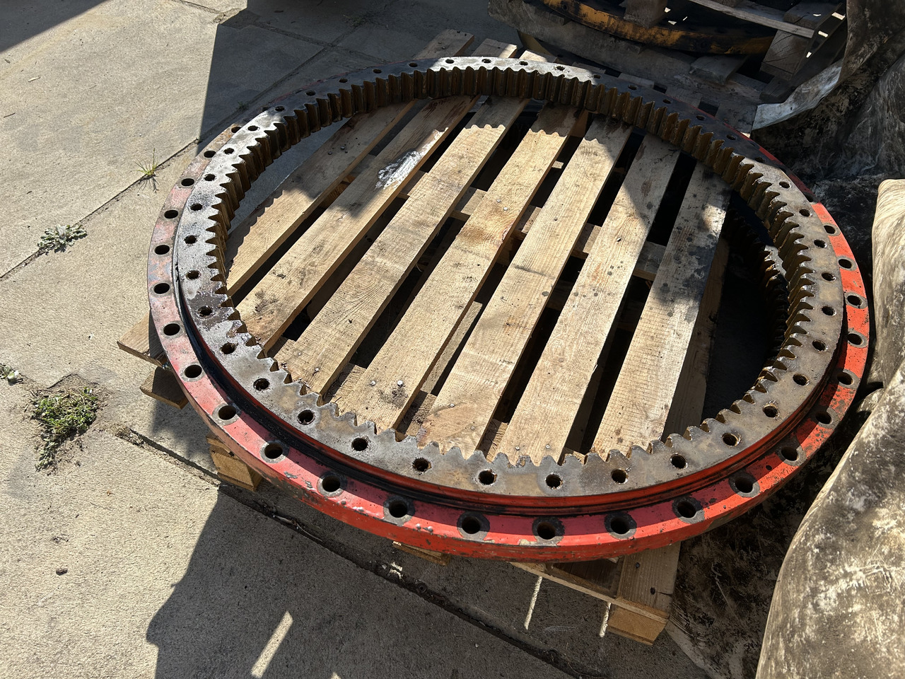 LIEBHERR 900C, 904C - Slewing ring for Excavator: picture 3 LIEBHERR 900C, 904C - Slewing ring for Excavator: picture 3