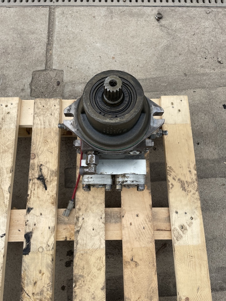 LIEBHERR Fmf 058 - Hydraulic motor for Excavator: picture 1 LIEBHERR Fmf 058 - Hydraulic motor for Excavator: picture 1