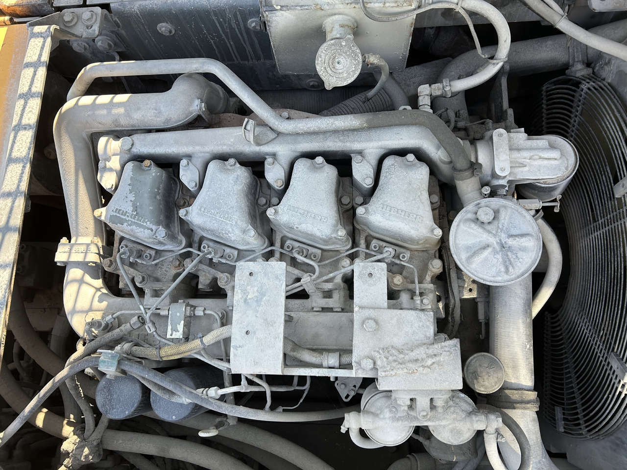 Liebherr D924 T-E - Engine for Excavator: picture 2 Liebherr D924 T-E - Engine for Excavator: picture 2