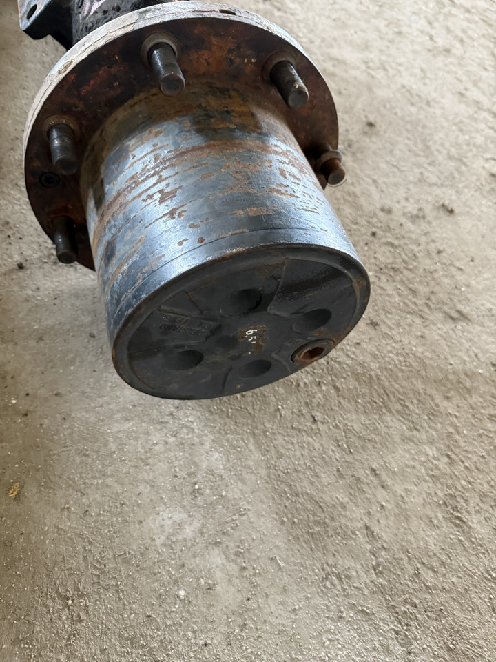 ZF AP-B355 - Final drive for Excavator: picture 1 ZF AP-B355 - Final drive for Excavator: picture 1