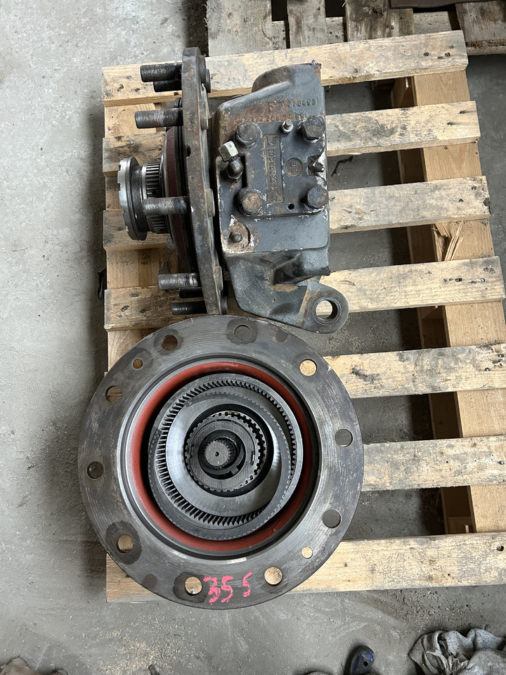 ZF APL-B355 - Final drive for Wheel excavator: picture 3 ZF APL-B355 - Final drive for Wheel excavator: picture 3