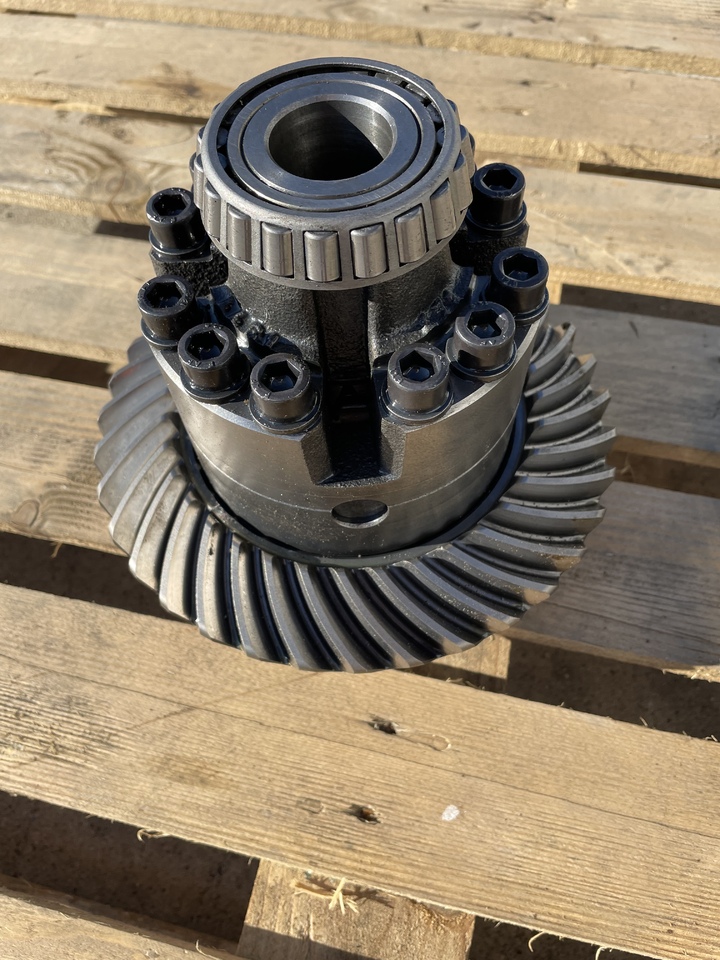 ZF MS-E3050 - Differential gear: picture 4 ZF MS-E3050 - Differential gear: picture 4